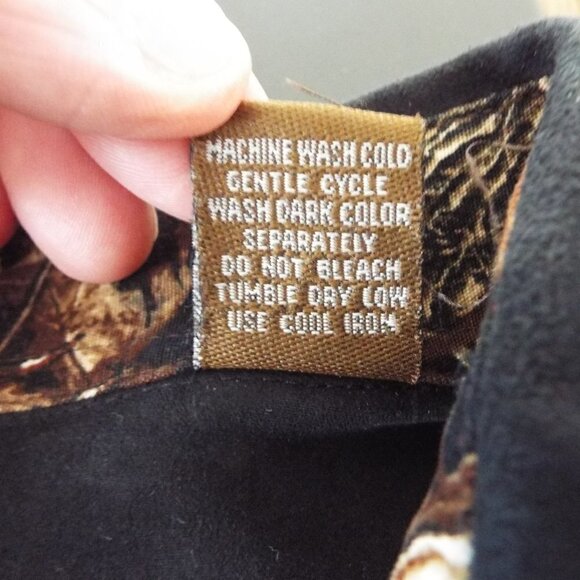 Clearwater Outfitters Long Sleeve Button Down - Picture 8 of 9